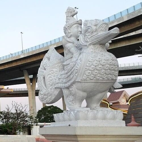 Lat Pho Park Rama9 Memorial (Bang Krachao): We promote Bangkok Cultural Heritage throught private excursions, team-building activities, games and quizzes.